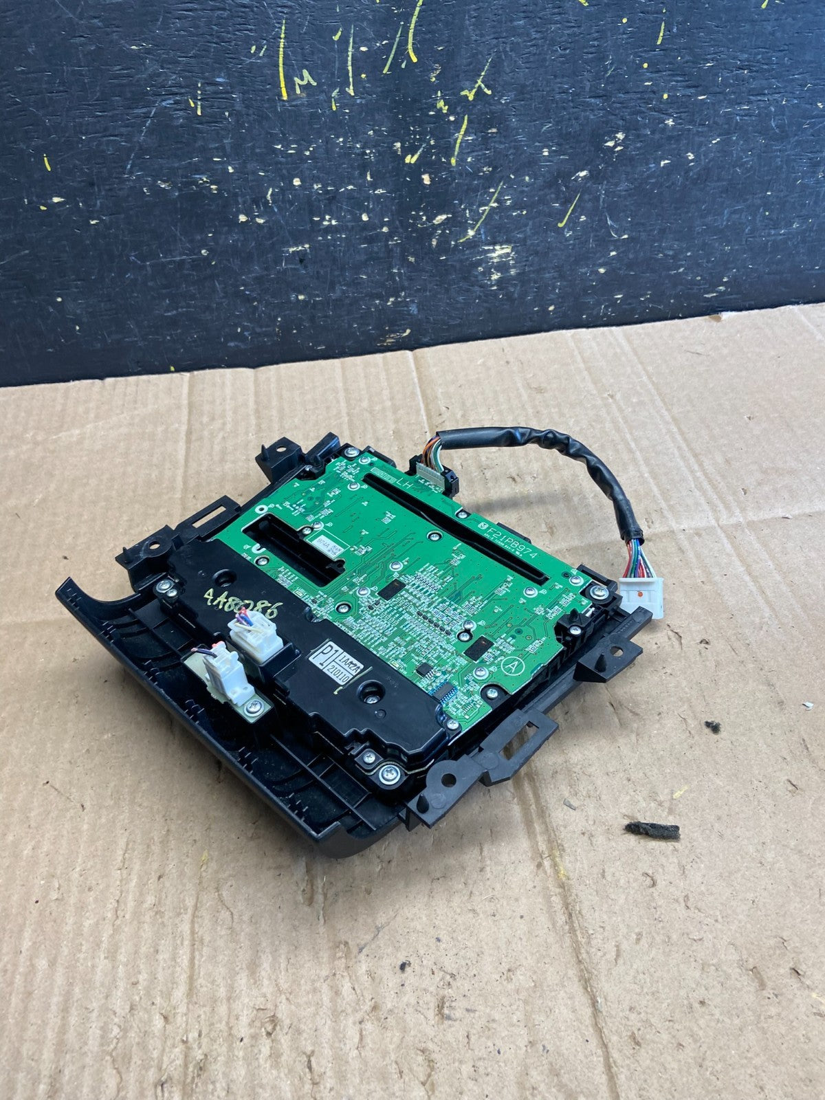 2011 - 2014 Nissan Murano AM FM Radio CD Climate Control Panel AA8086 DG3