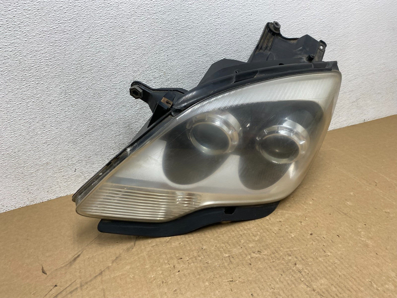 2007 to 2012 Gmc Acadia Halogen Headlight Left Driver LH Side AG0531 DW2