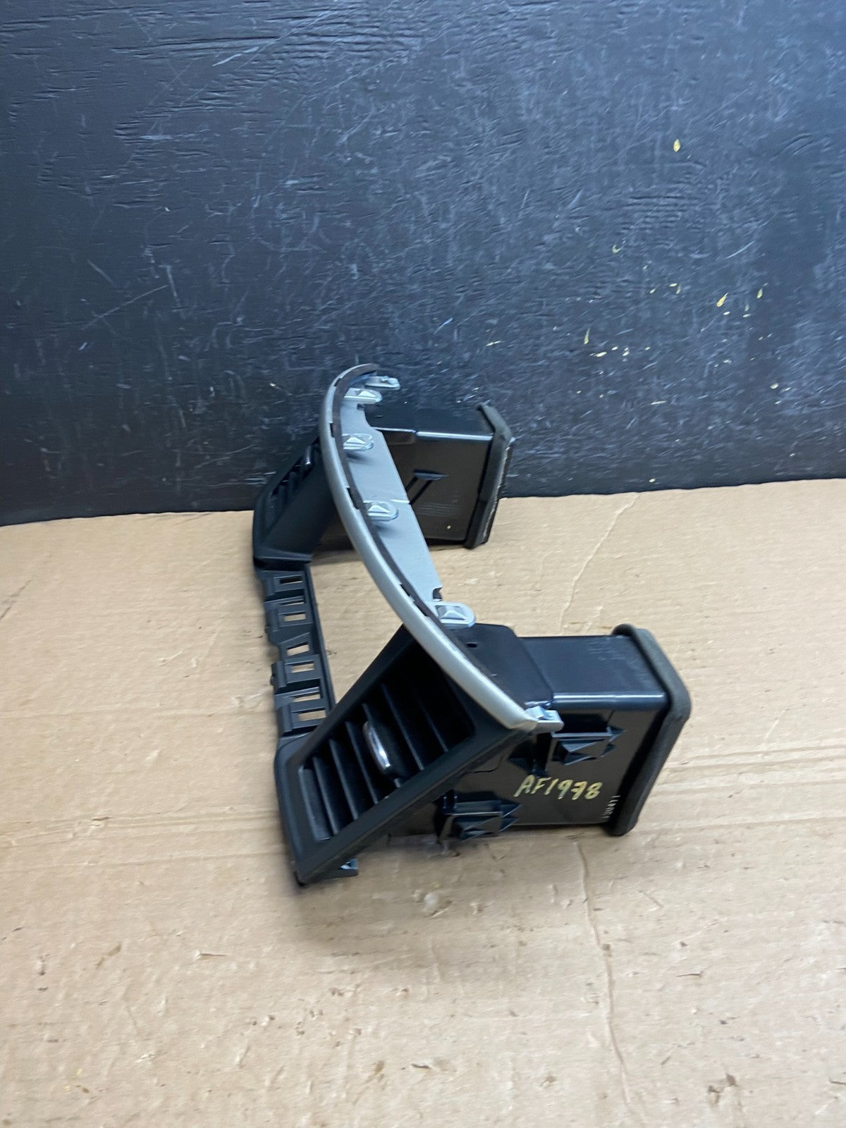 2013 to 2020 Nissan Pathfinder Center Dash Radio Trim Bezel Surround af1978 DG2