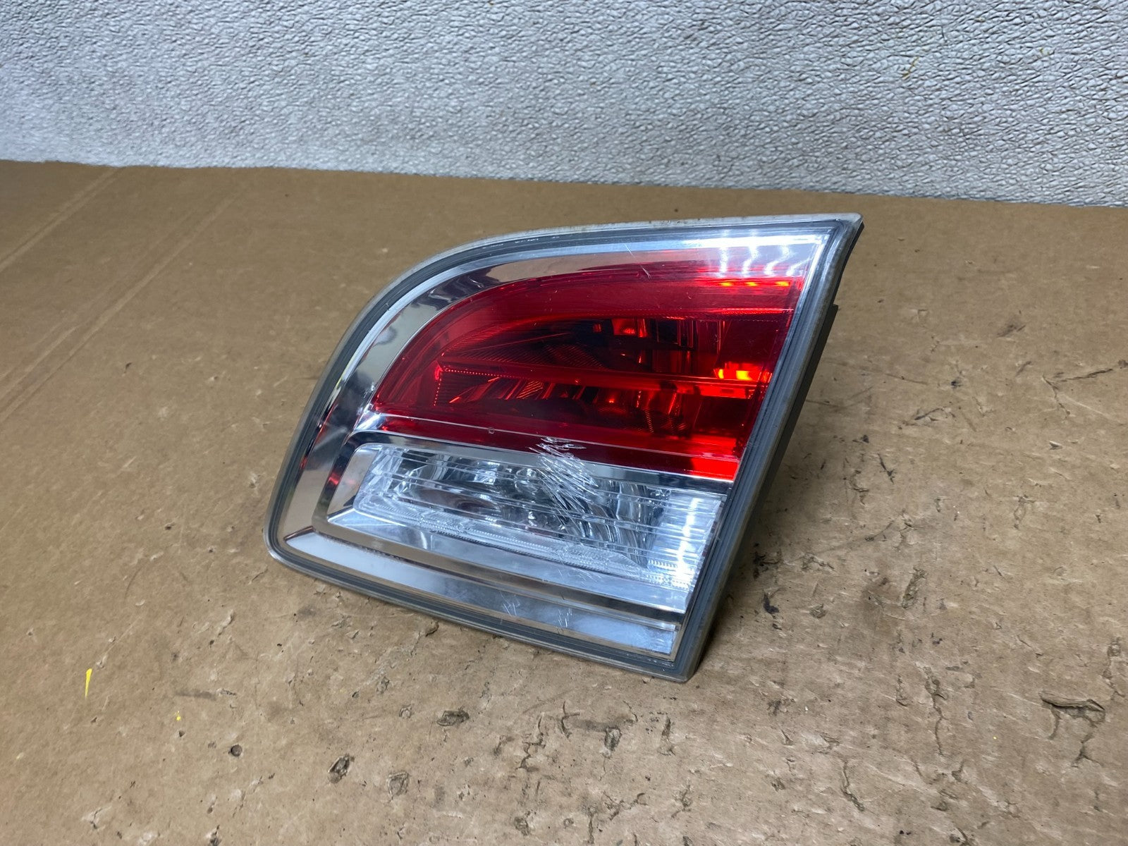 2007 2008 2009 Mazda Cx-9 Right Passenger Rh Side Inner Tail Light Oem V5862 DW1