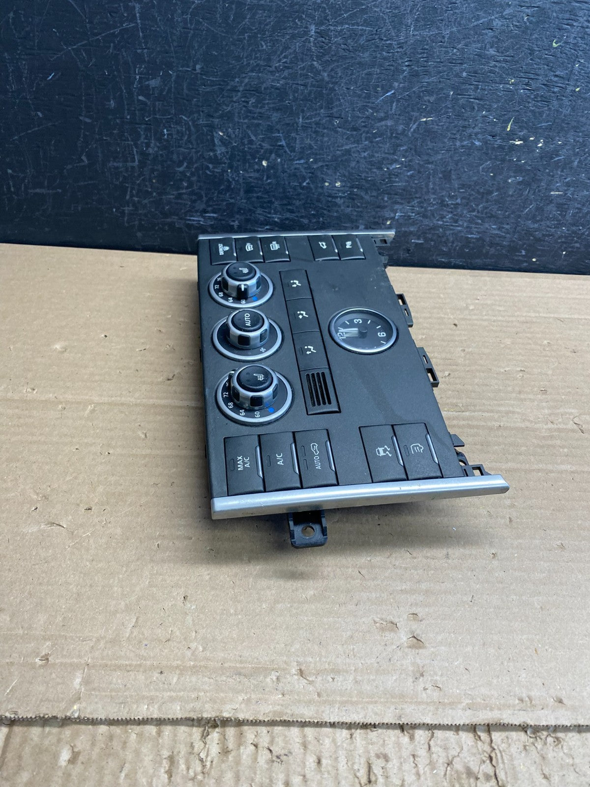 2010 to 2012 Land Rover Range Rover L322 Climate Control Panel AG01571