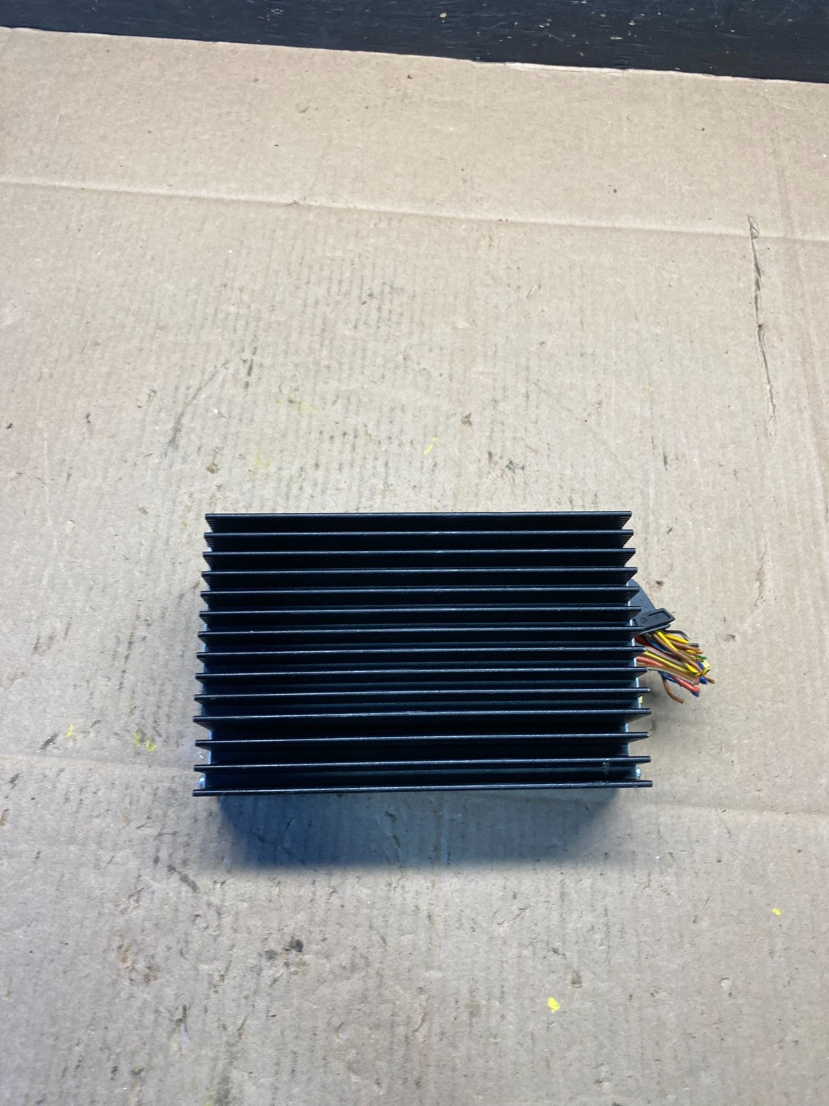 2007-2010 BMW X5 Top HiFi Lear Radio Audio Amplifier Amp OEM R6056 DG0