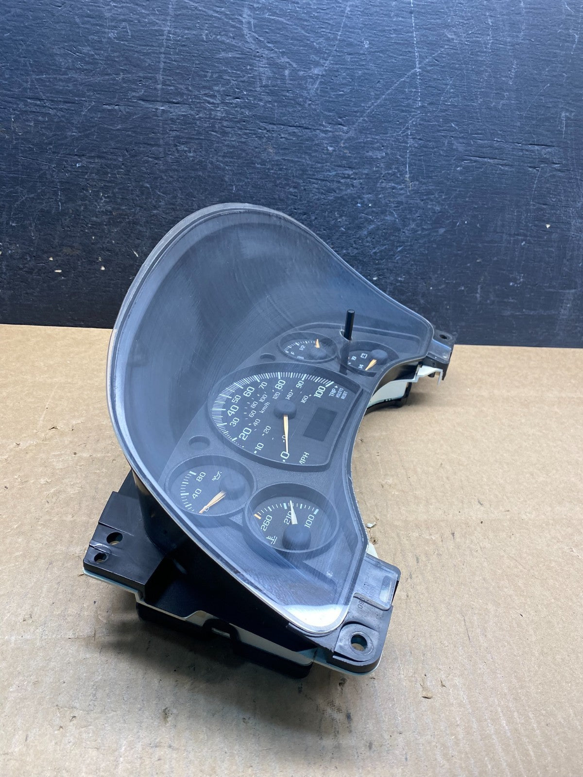 2003 to 2007 Chevrolet Express Speedometer Cluster Gauge AG7412 DG1
