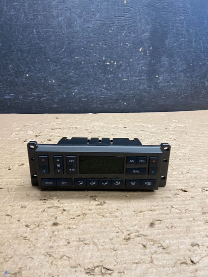 2003 to 2006 Lincoln Town Car Climate Control Panel AG8775 DG0