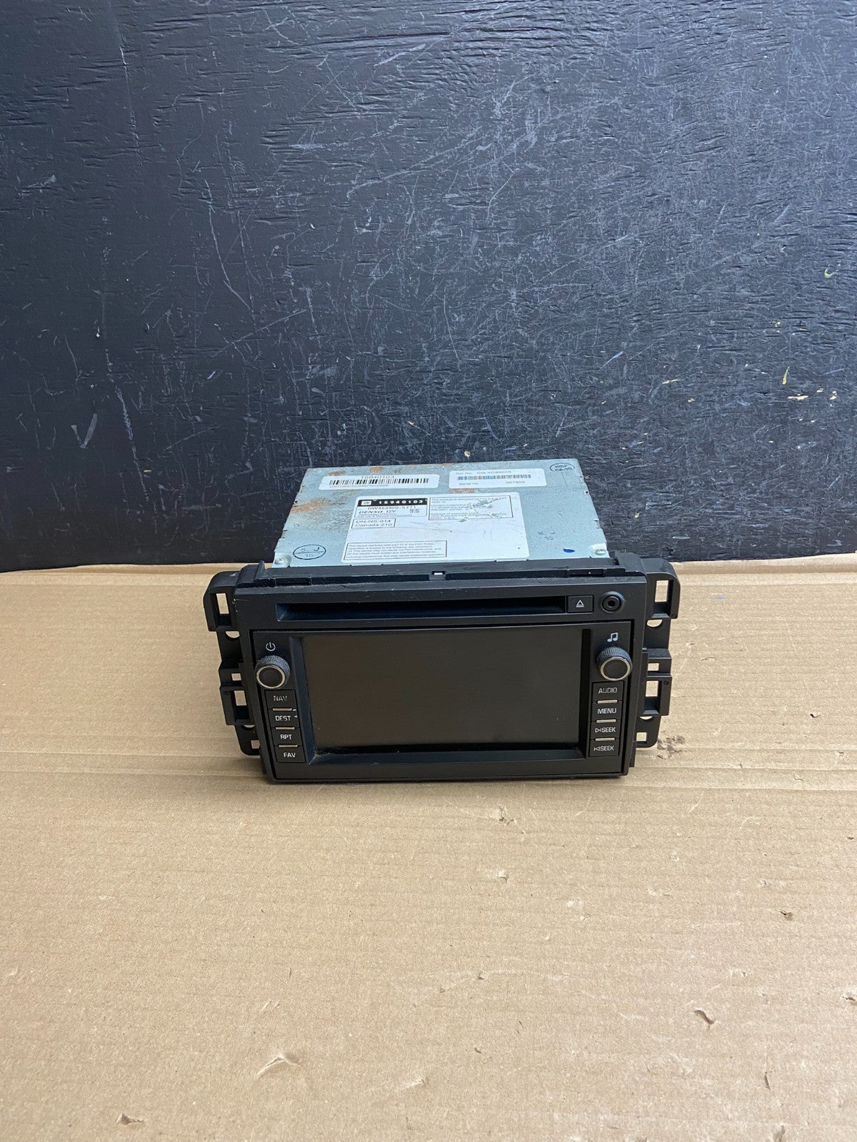2007 to 2014 Chevrolet GMC Cadillac Radio Navigation Screen Display AG0406 DG0