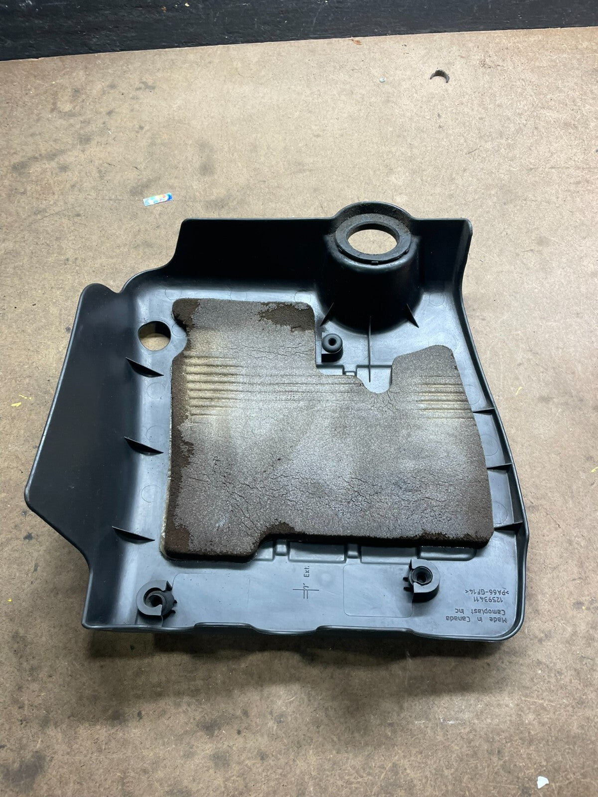 2005 to 2006 Chevrolet Malibu 3.5L Engine Cover Plastic Motor Shield M5305 DG4