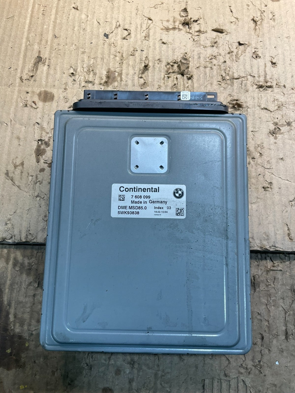 2011 to 2013 Bmw 550i 750i Engine Computer ECU Control Module ECM OEM X8340 DG0