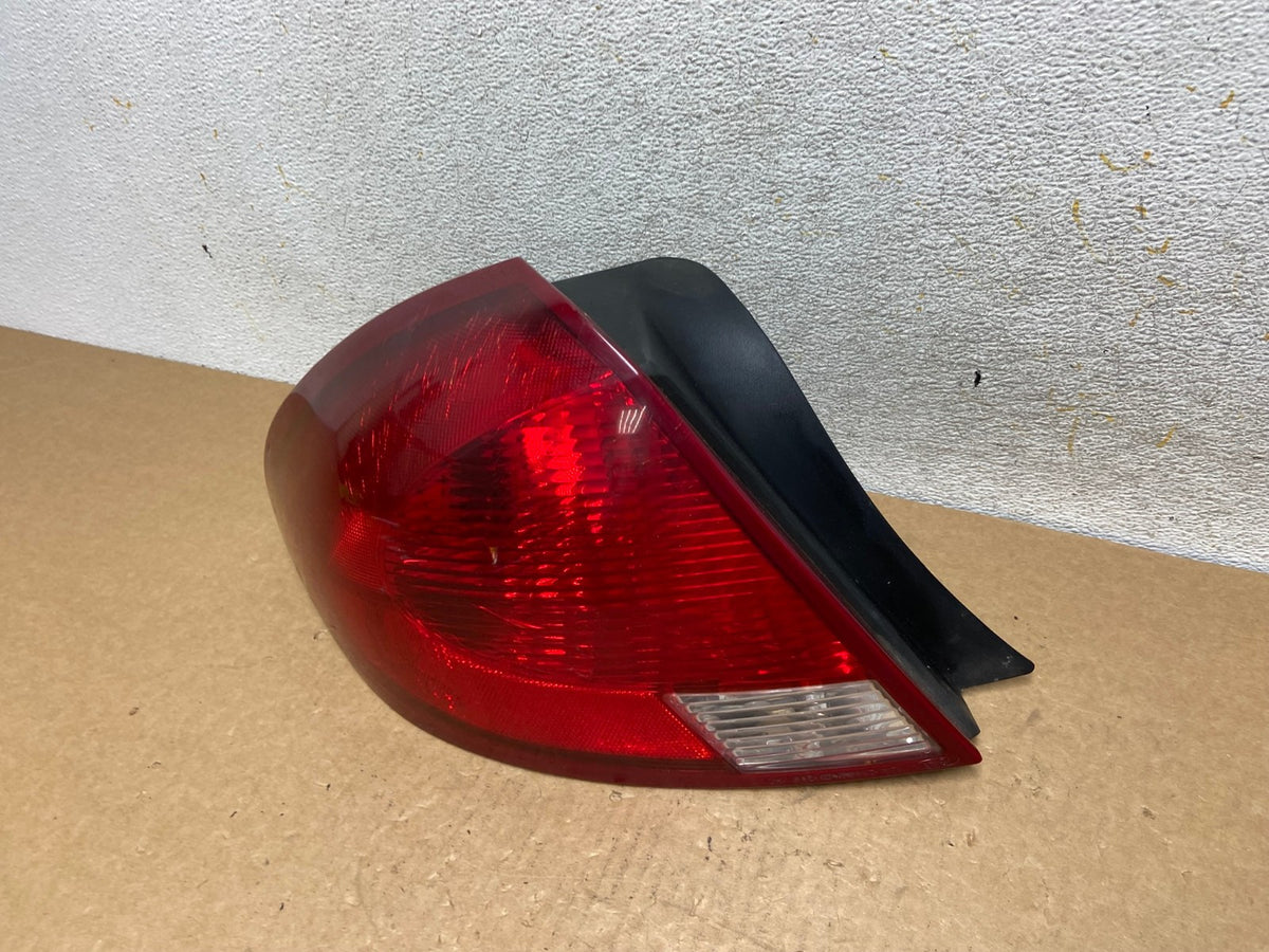 2000 2001 2002 2003 Ford Taurus Left Driver Lh Side Tail Light AI3438 LK1