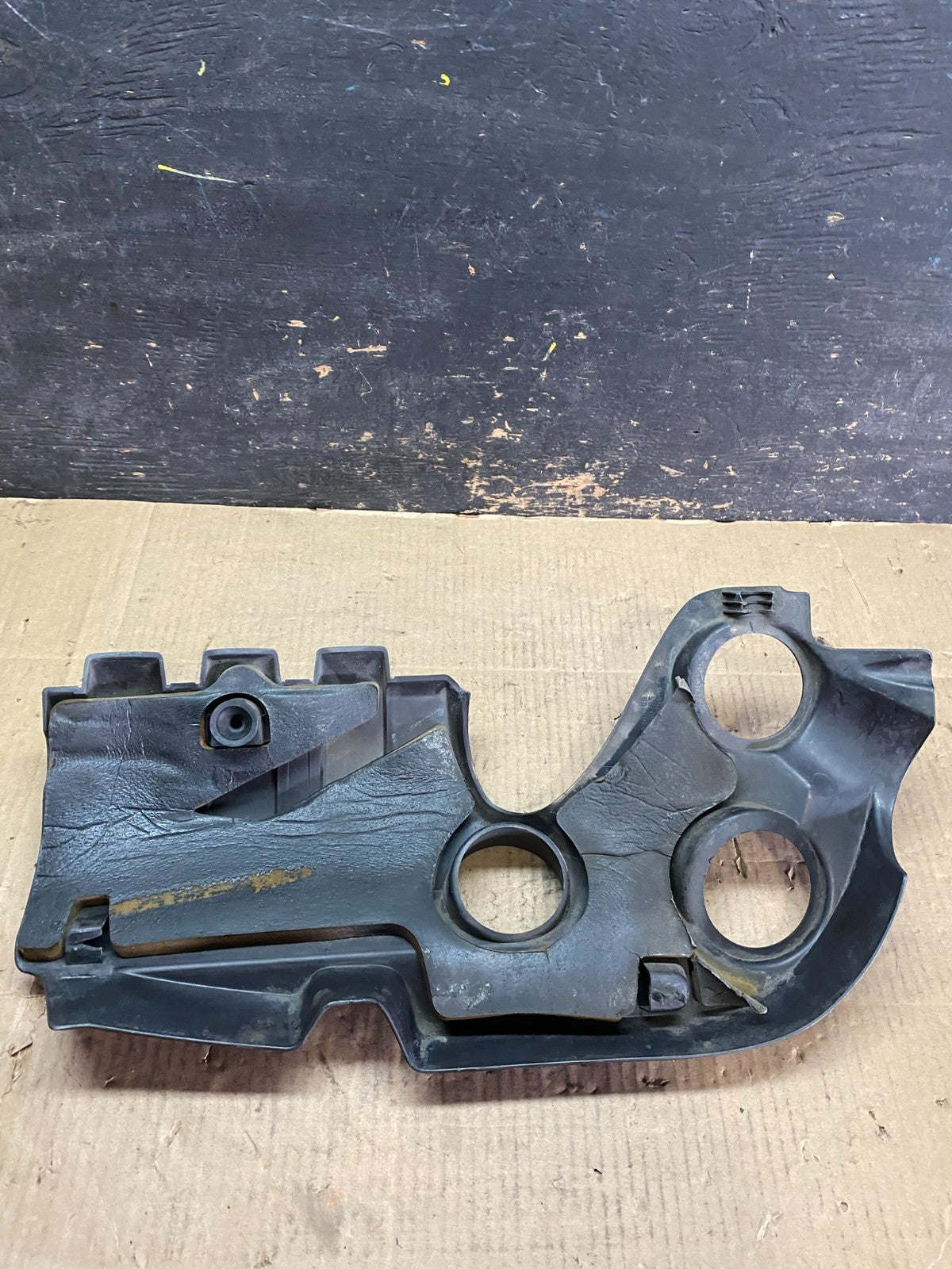 2008 to 2009 Pontiac G8 Left Driver Engine Motor Cover u6337 DG5