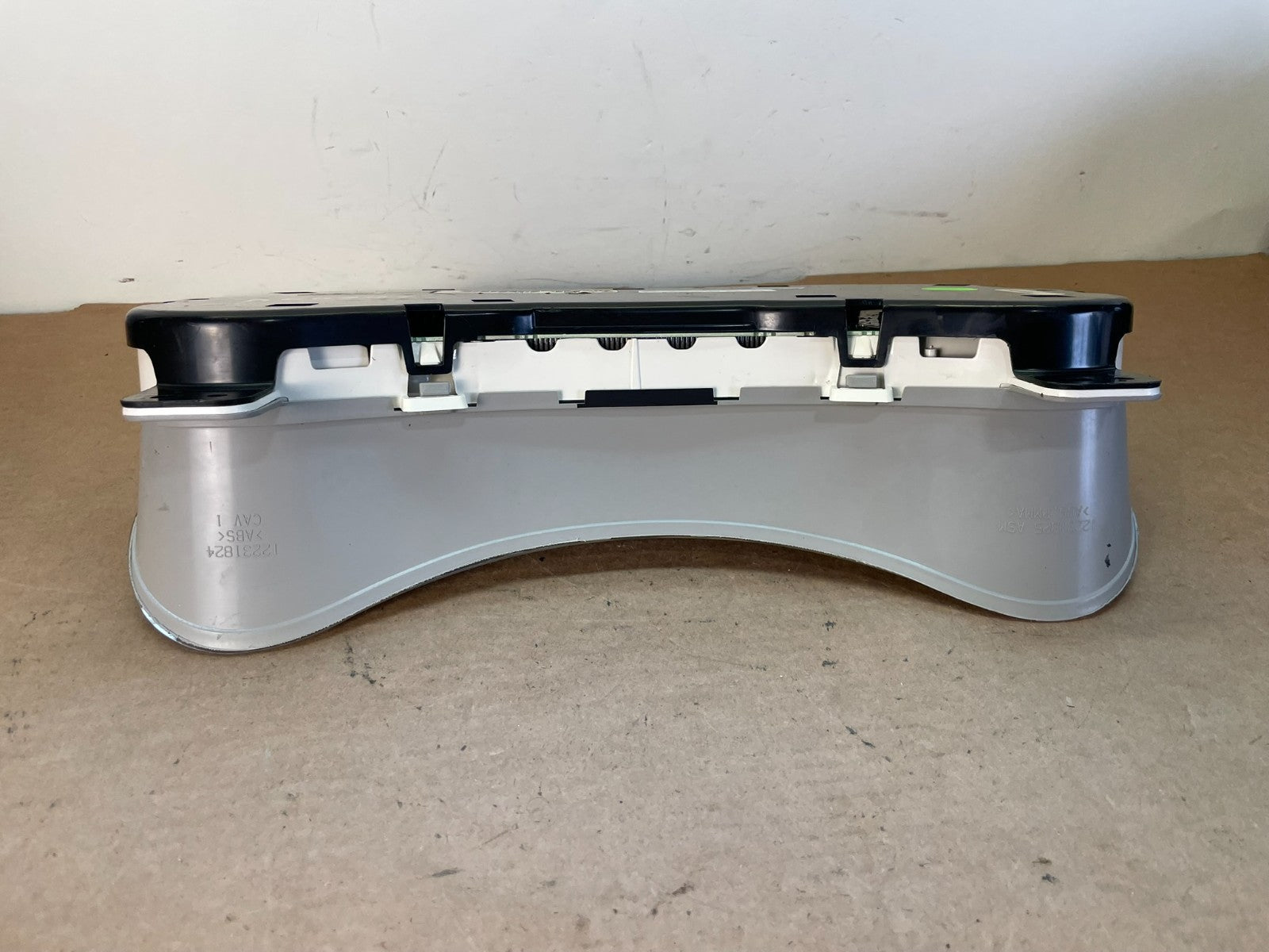2004 Buick Rainier Speedometer Gauges Cluster AG0747 DG8