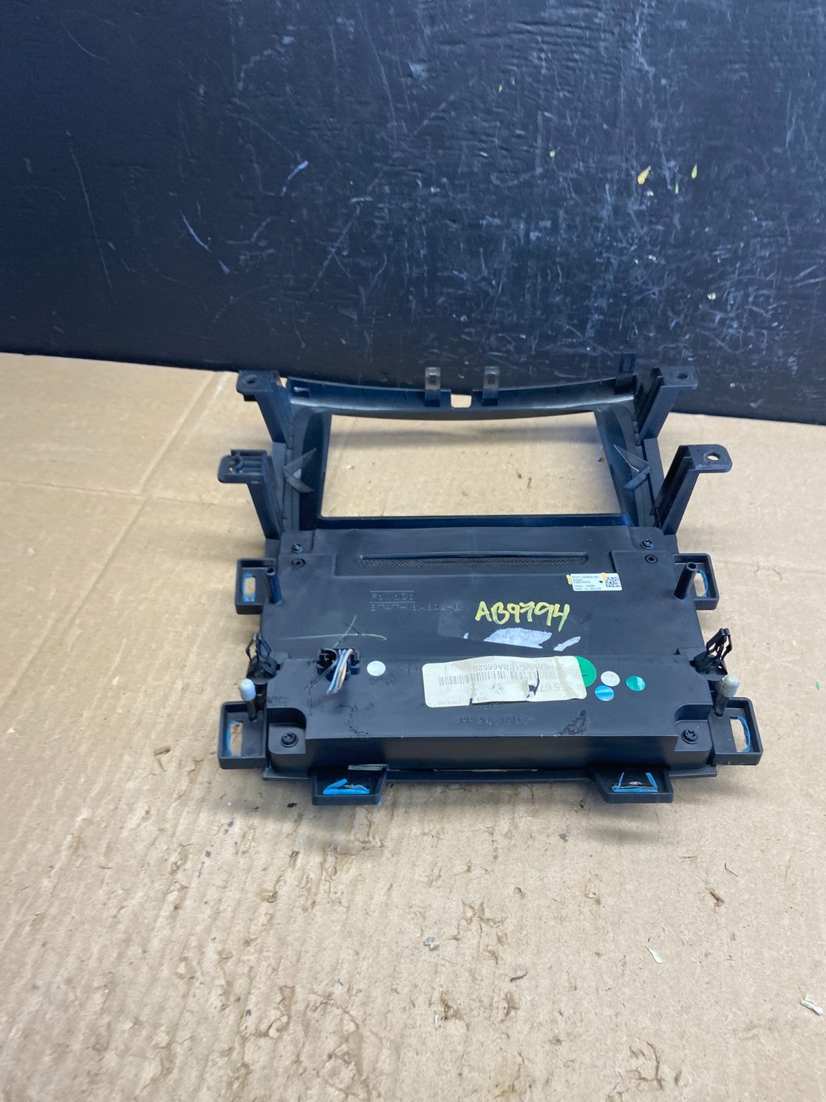2011-2014 Ford Edge Heater Climate Control Radio CD Control Dash Bezel ab9794 DG4