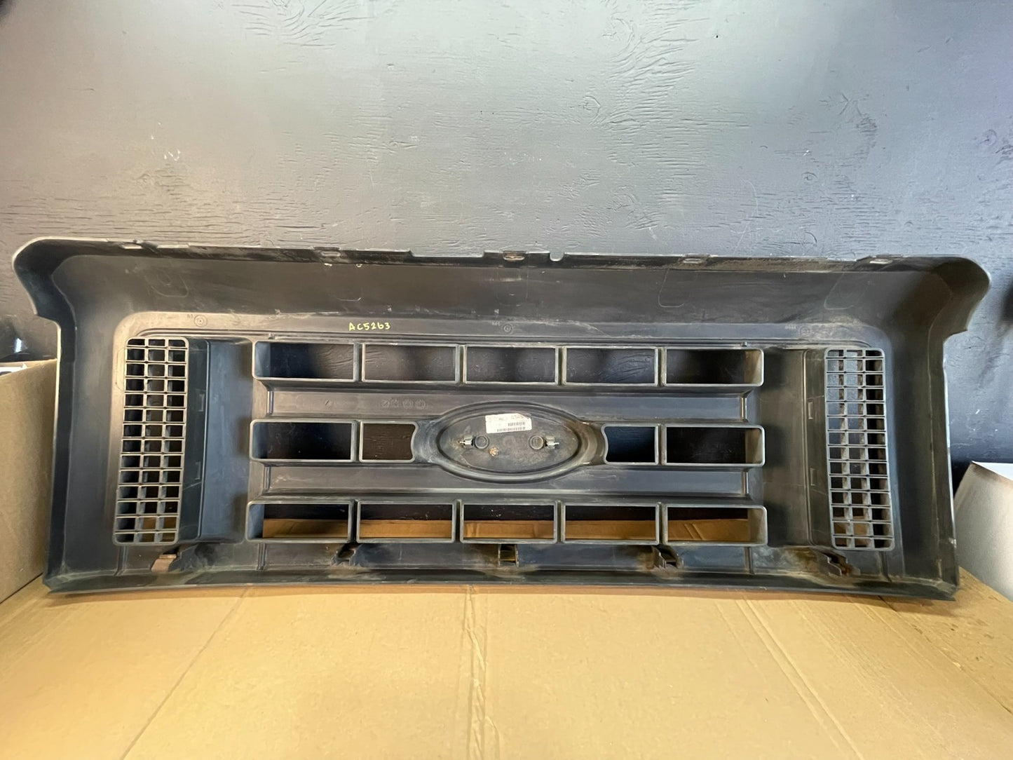 2008 to 2014 Ford Econoline E150 E250 Front Upper Black Grill Grille AC5263 DG6