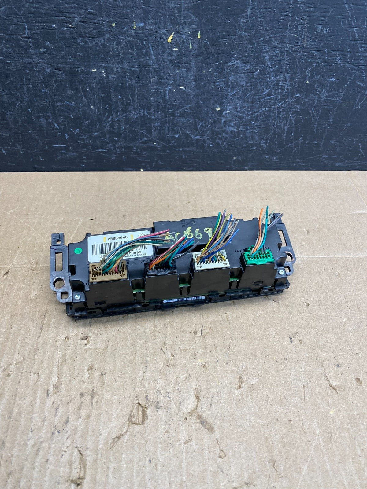 2007-2011 GMC Yukon Tahoe Automatic Climate Temperature Temp Control ac6697 DG4