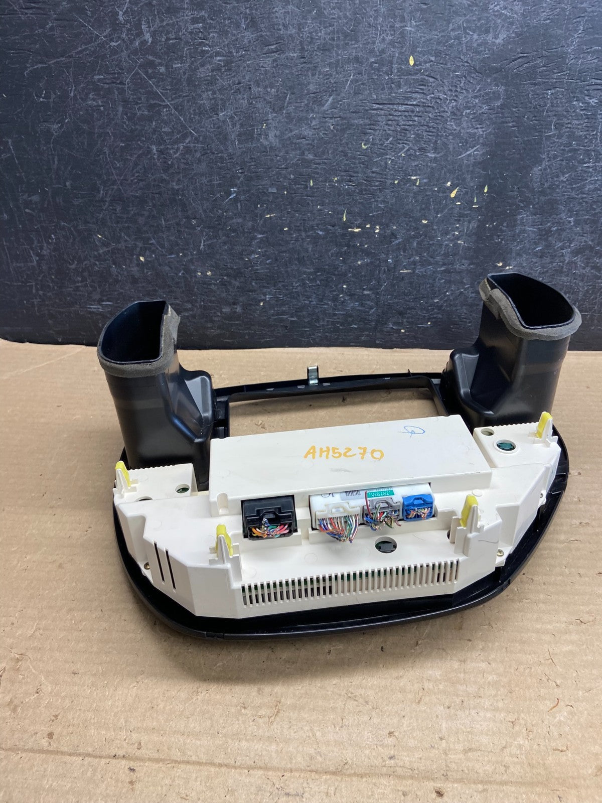 2005 to 2007 Toyota Sequoia AC Temp Heater Climate Control Bezel AH5270 DG5