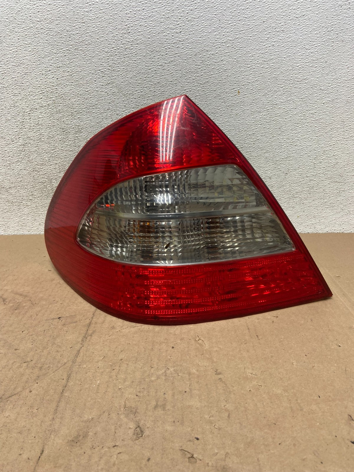 2007 - 2009 Mercedes E E320 E500 Sedan Left Driver LH Tail Light AG4713 GD0