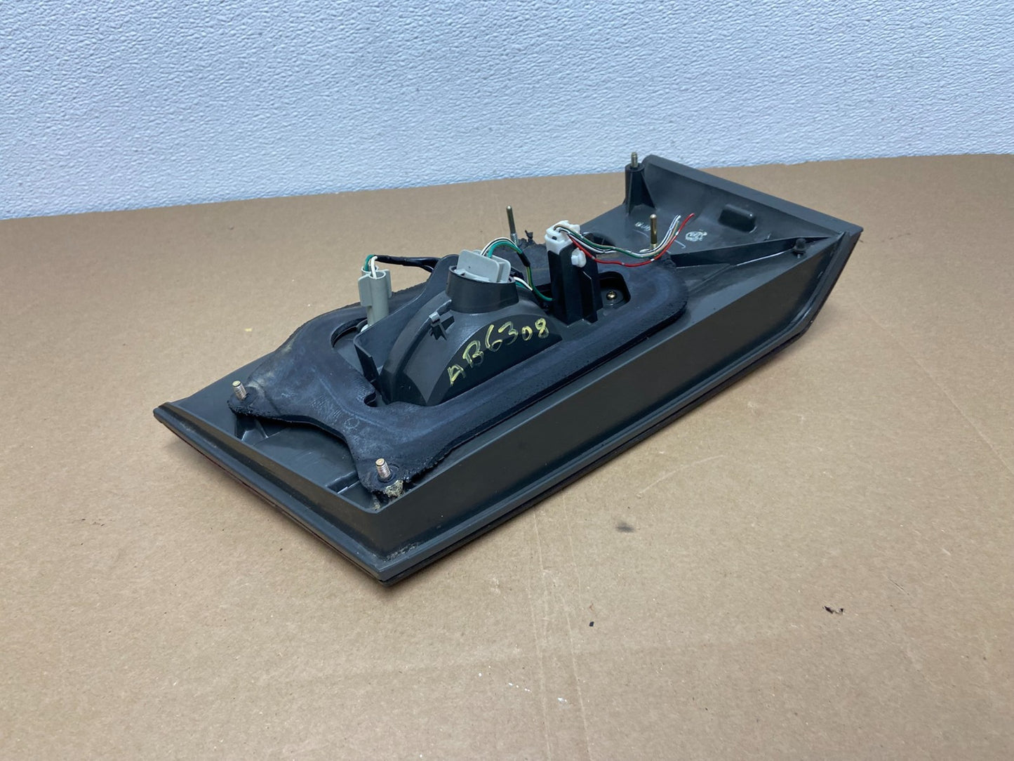 1997 1998 1999 Lexus ES300 Right Passenger Side Tail Light Inner Oem AB6308 DW4