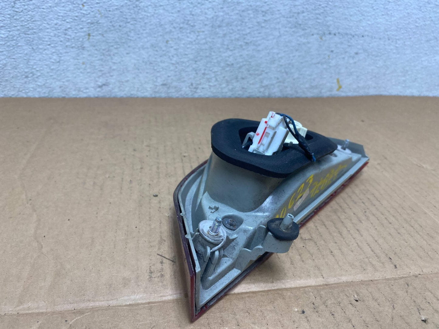 2011 to 2014 Hyundai Sonata Right Passenger Rh Inner Tail Light Oem M0623 DG4