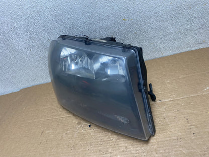 2006 2009 Chevrolet Trailblazer Right Headlight Flush Half Grille Bar Z2670 DW1
