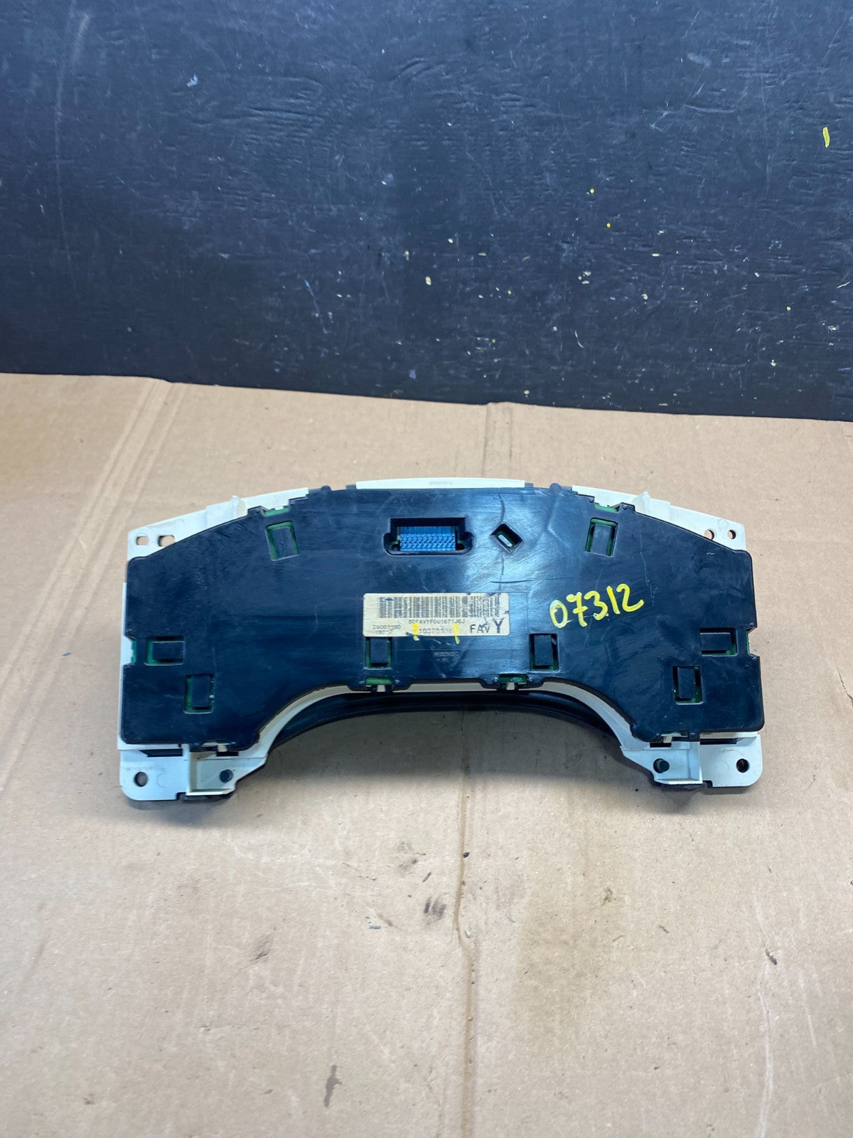 2004 to 2007 Chevrolet Express Speedometer Cluster Gauge O73124