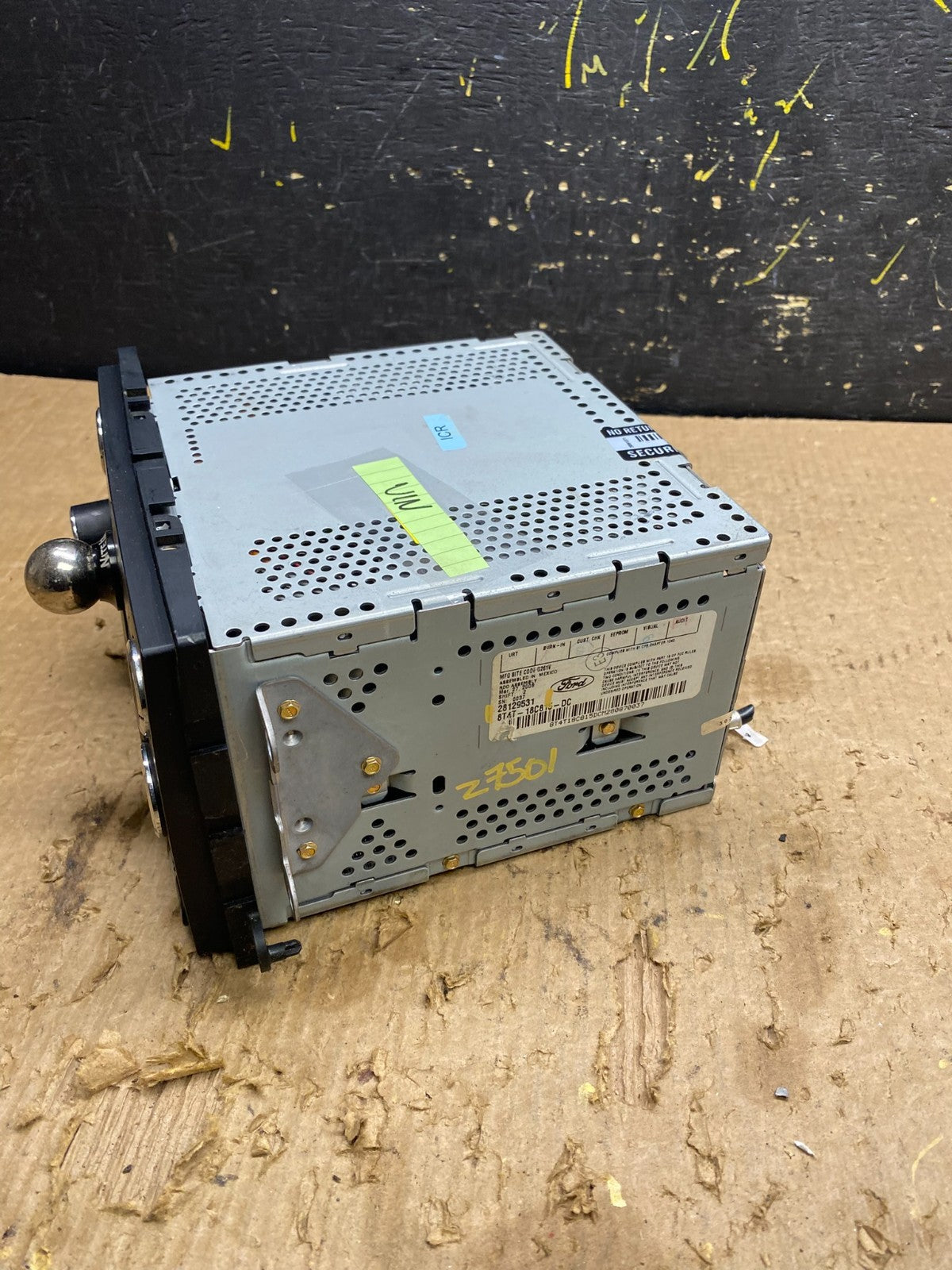 Ford 6 CD Radio Audio AM/FM Receiver  OEM z7501 DG3