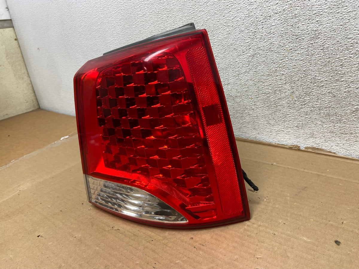 2011 to 2013 Kia Sorento Right Passenger RH Side Tail Light AG9187 LK2