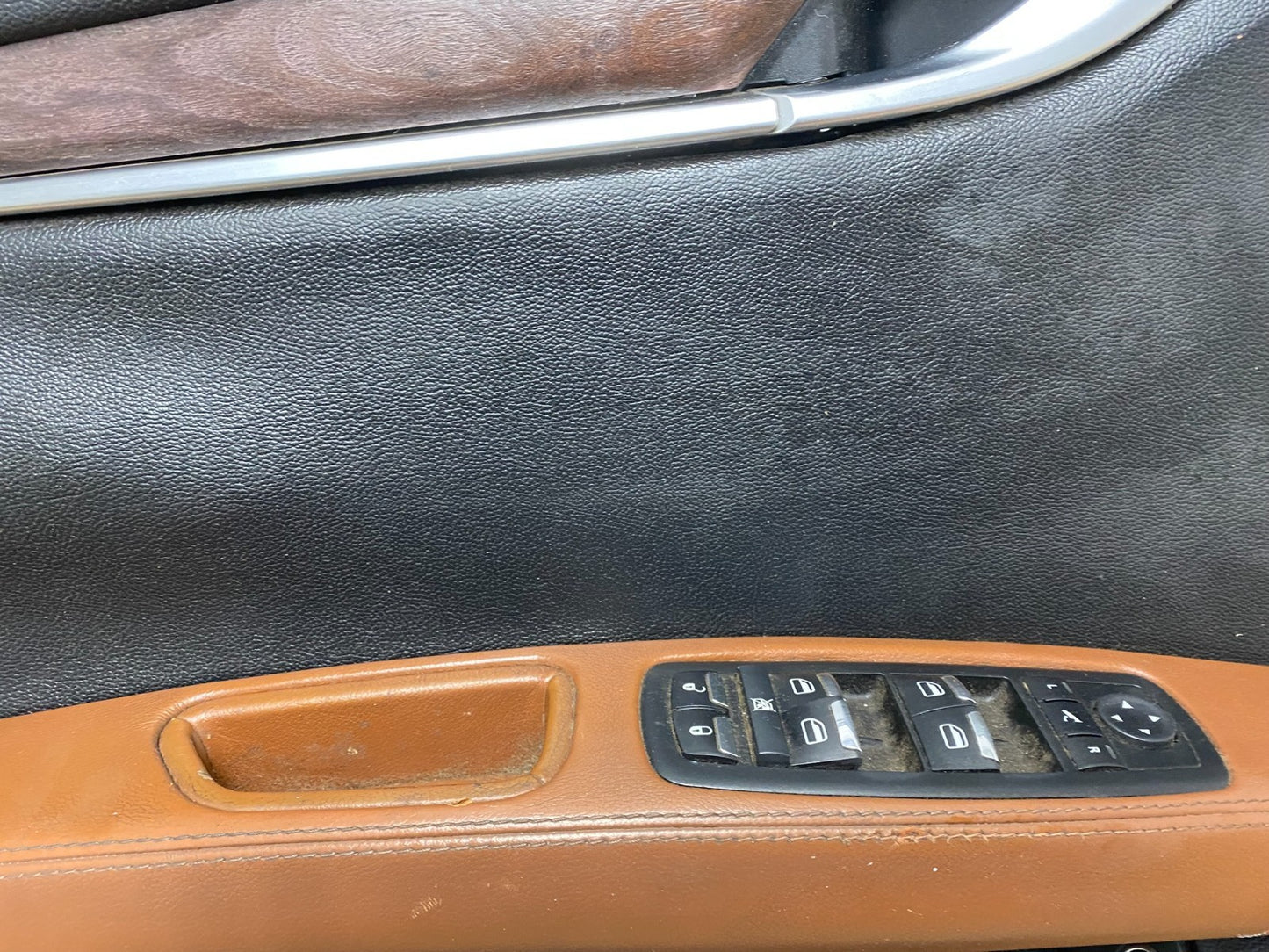 2014 to 2017 Maserati Ghibli Front Left Driver LH Side Panel Door V3559 DG3