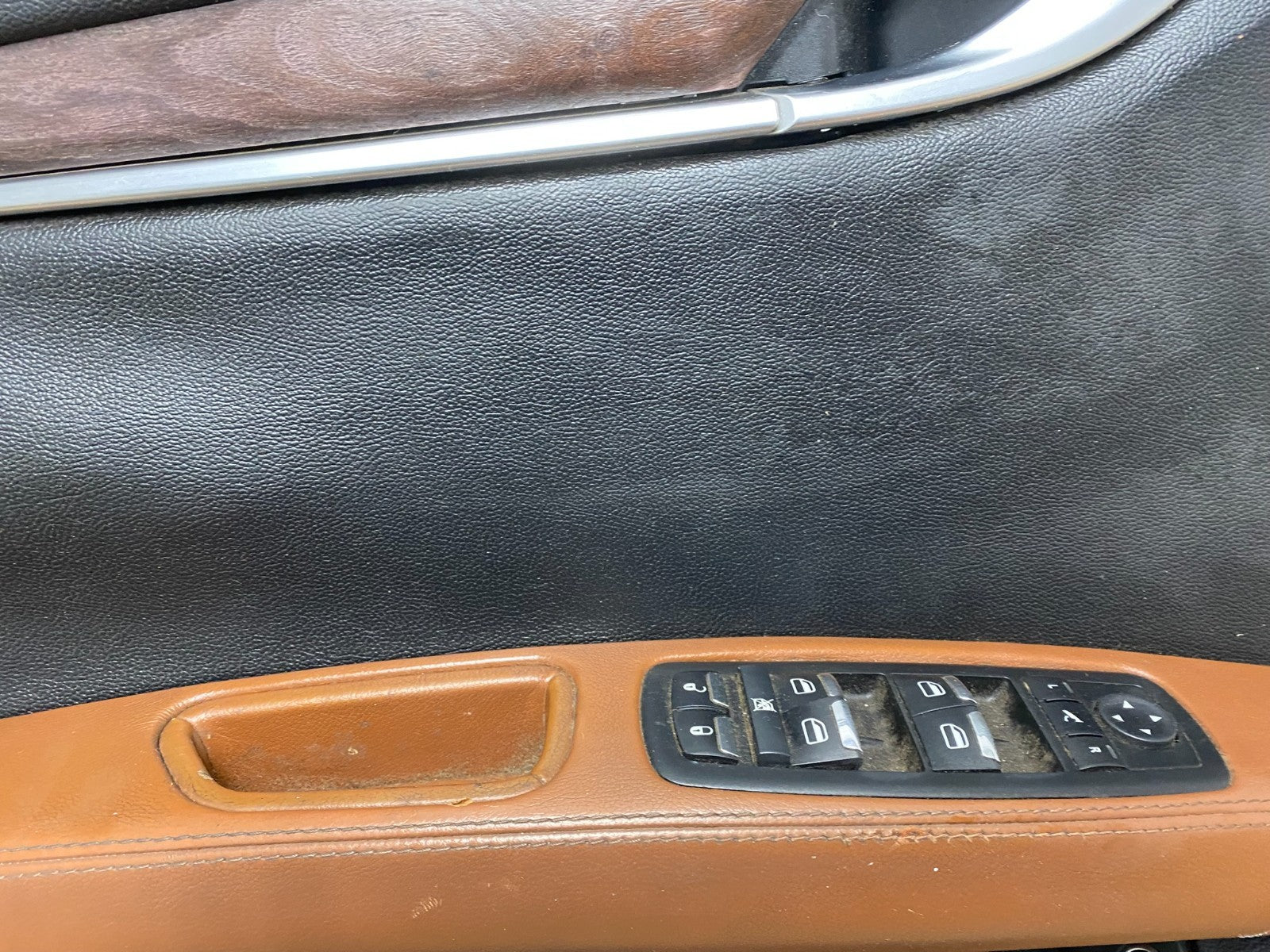 2014 to 2017 Maserati Ghibli Front Left Driver LH Side Panel Door V3559 DG3