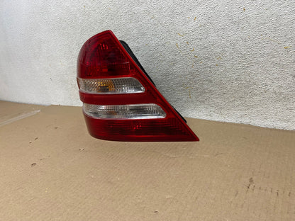 2005-2007 Mercedes-Benz C230 C240 W203 C-Class Left Driver Tail Light AH4359 LK2