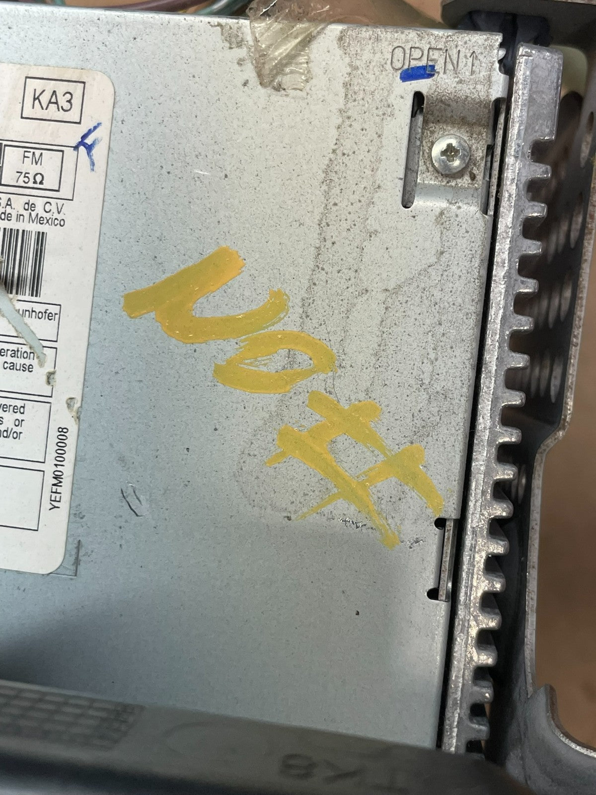 2011 to 2013 Honda Odyssey Radio AM/FM Control Panel AB5754 DG7