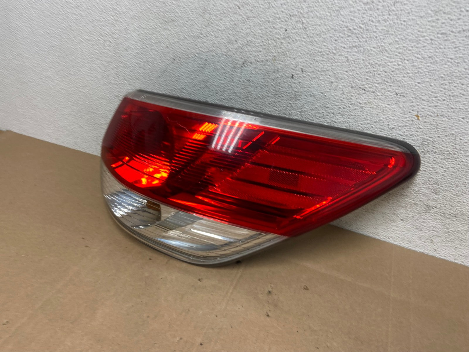 2013 to 2016 Nissan Pathfinder Passenger Right Side Tail Light AE4936 LK1