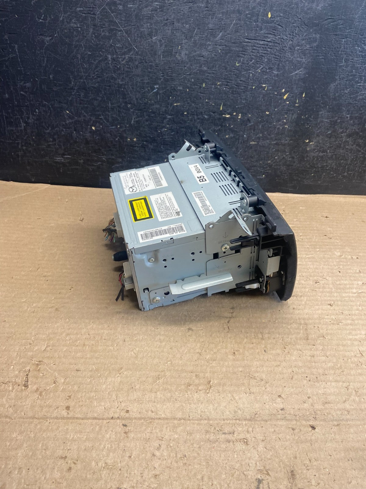 2012-2013 Mazda 3 Radio Stereo CD MP3 Player Control ah5299 DG1