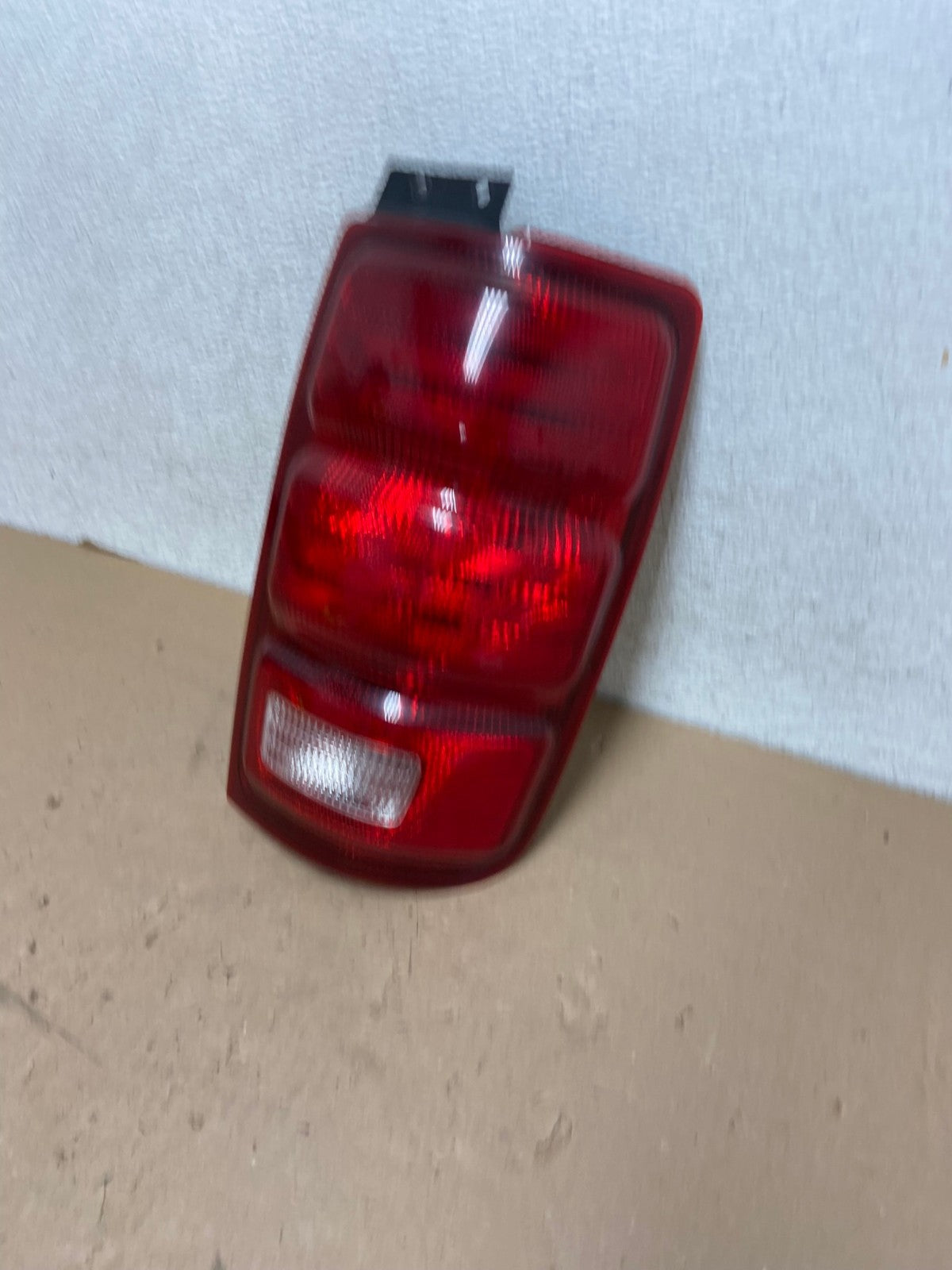 1997 to 2002 Ford Expedition Right Passenger RH Tail light AG4162 LK1