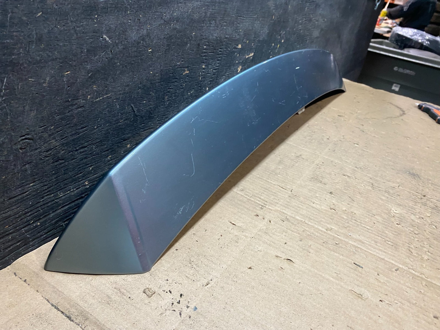 2007 to 2013 Mitsubishi Outlander Rear Spoiler 3RD Brake Light u6420 DG2