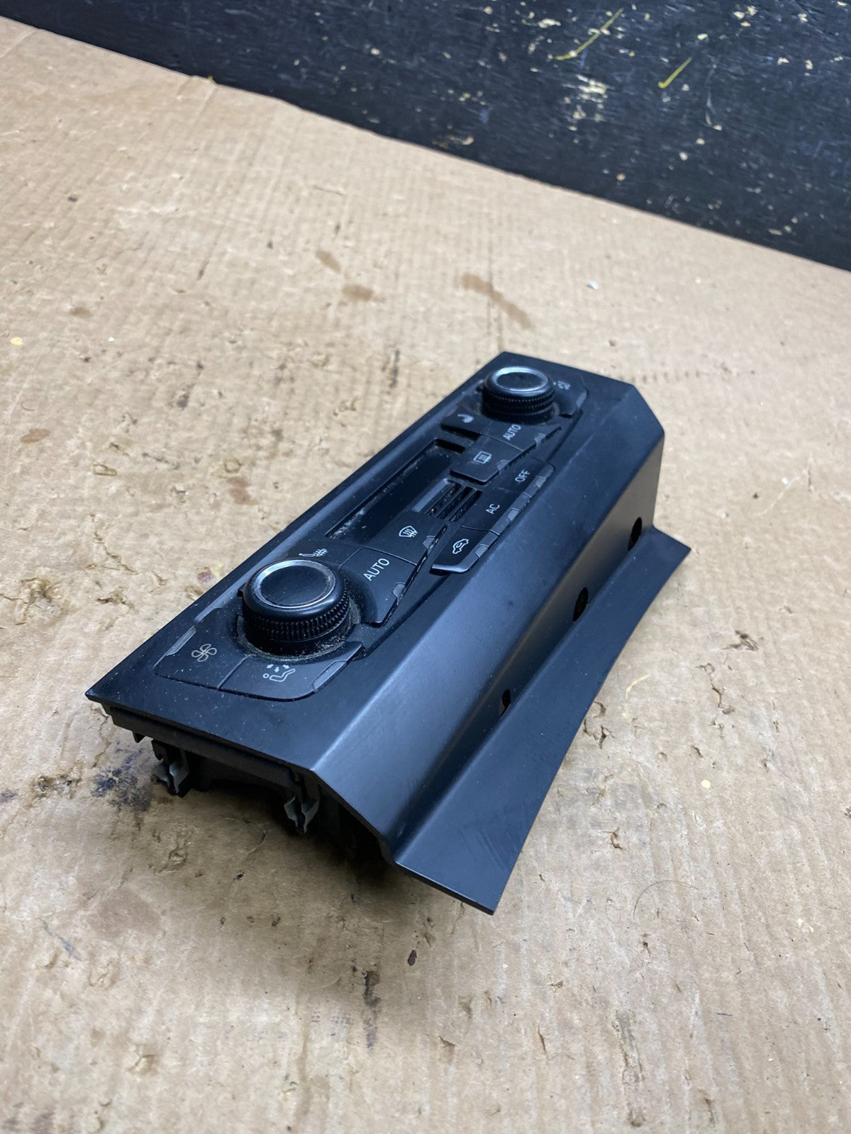 2009 - 2012 Audi A4 A5 Front Heater AC Climate Control Panel Oem z4461 DG1