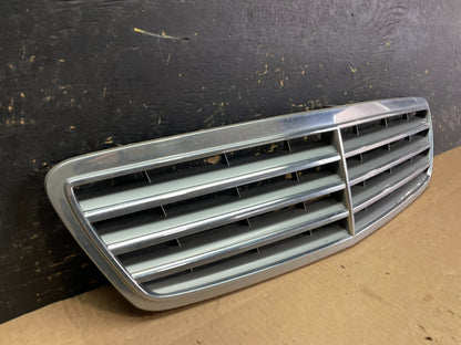 2001 to 2007 Mercedes C-Class Front Upper Grill Grille OEM AB3188 DG1