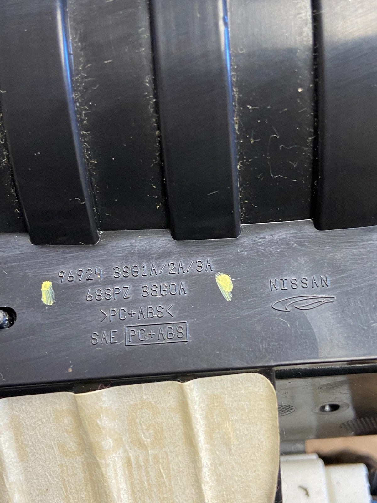 2013-2016 Nissan Sentra Center Console Shifter Trim Bezel Ashtray AF2025 DW5