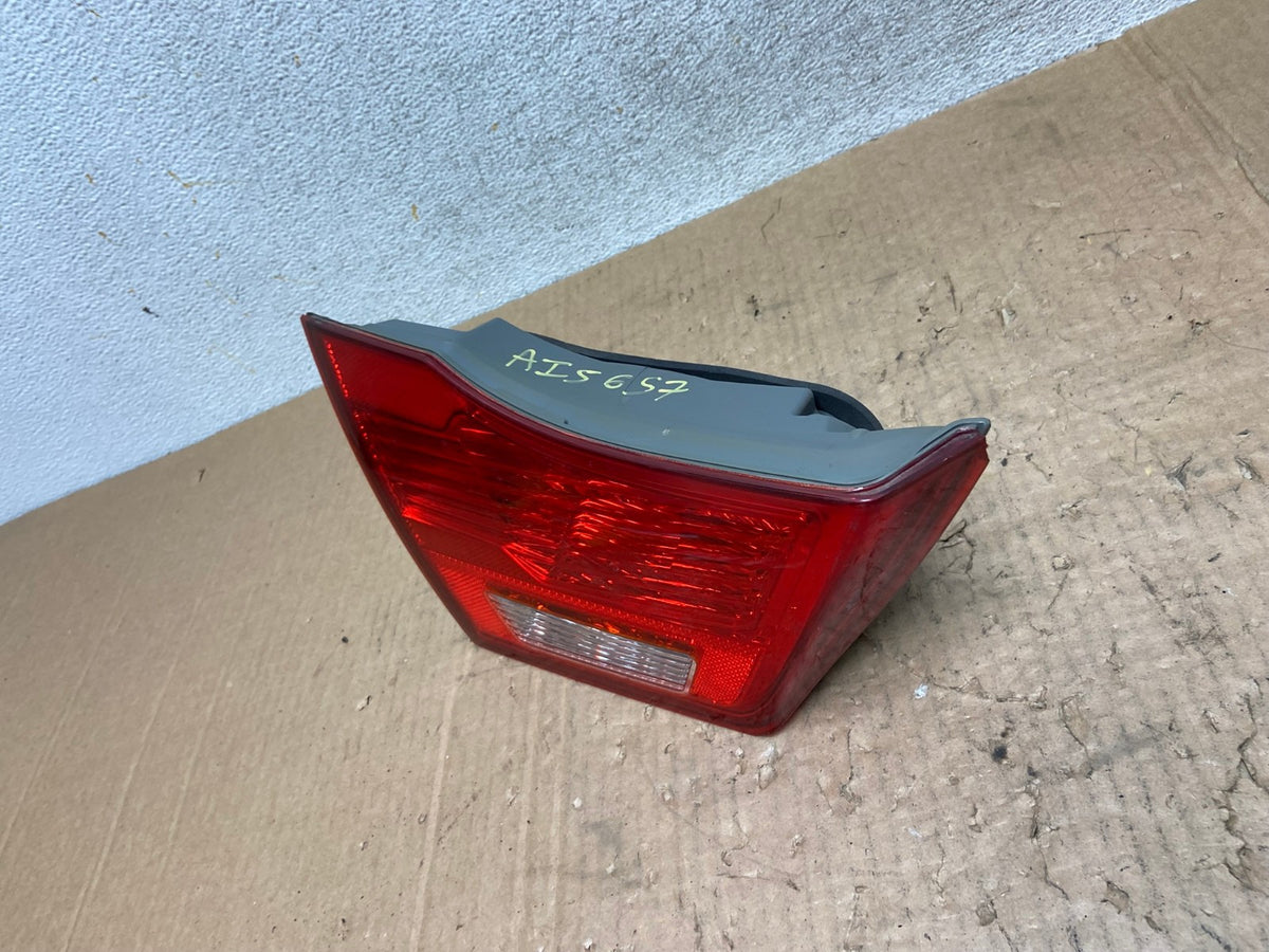 2009 - 2010 Kia Optima Left Driver LH Side Inner Tail light AI5657 LK1
