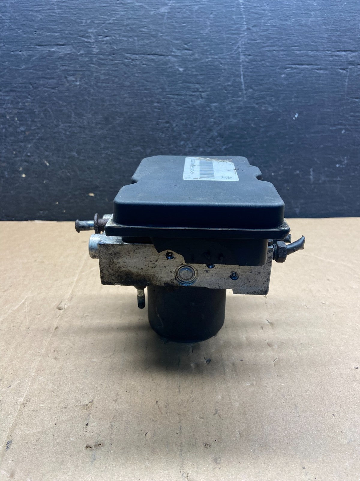 2007 Chevrolet Suburban 2500 GMC Yukon XL ABS Control Module 15905730 af9133 DG2