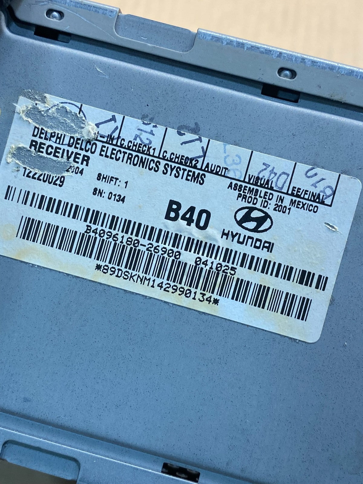 2001 to 2006 Hyundai Santa Fe AM/FM Radio CD Player AI0368 DG6