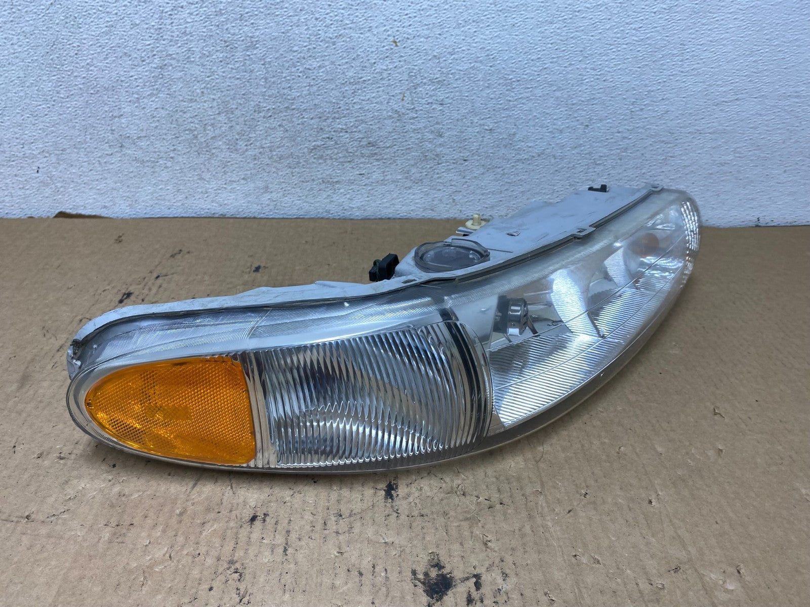 1997-2005 Buick Century Right Passenger RH Side Headlight Halogen AG2179 DW2