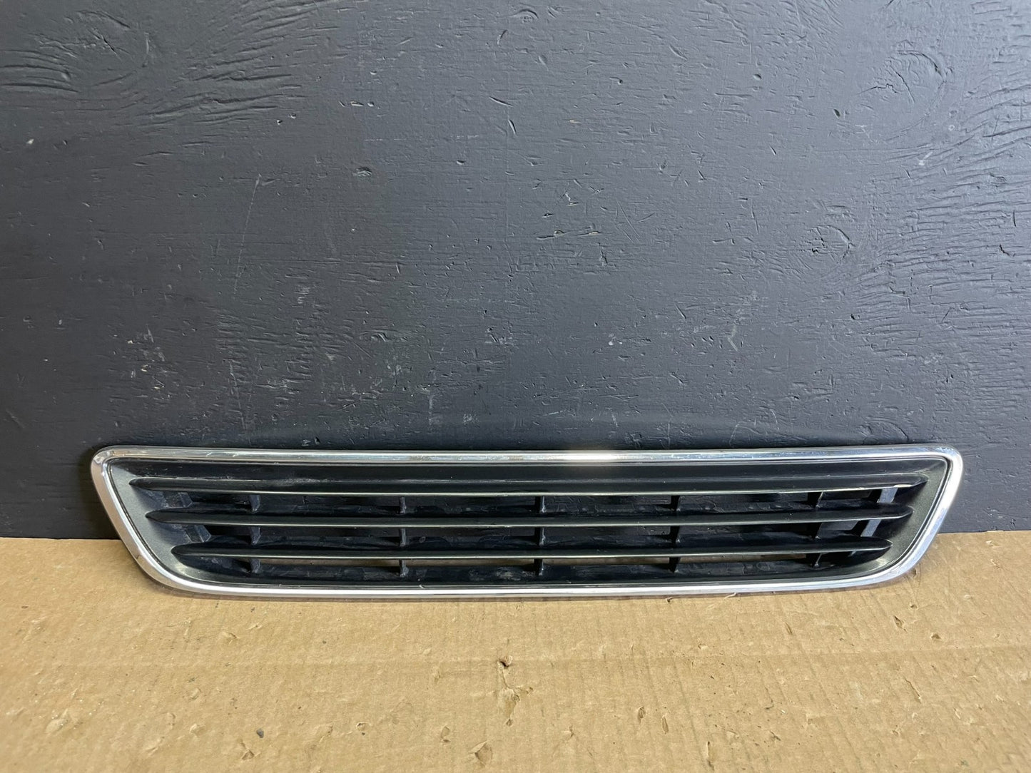 1997 to 1999 Lexus ES300 Front Grill Grille AB32940
