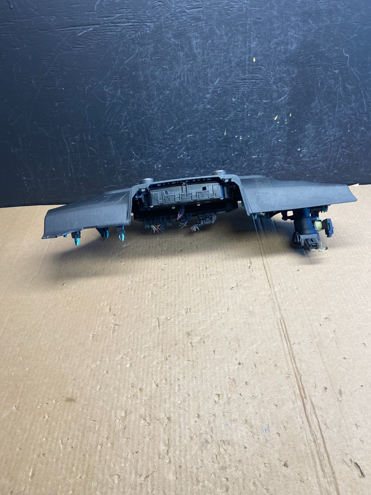 2020 to 2023 Ford Explorer A/C Heater Climate Control Panel AE3809 DG3