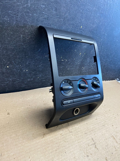 2004 to 2008 Ford F150 Radio Climate Dash Bezel Surround Black ah3817 DG3