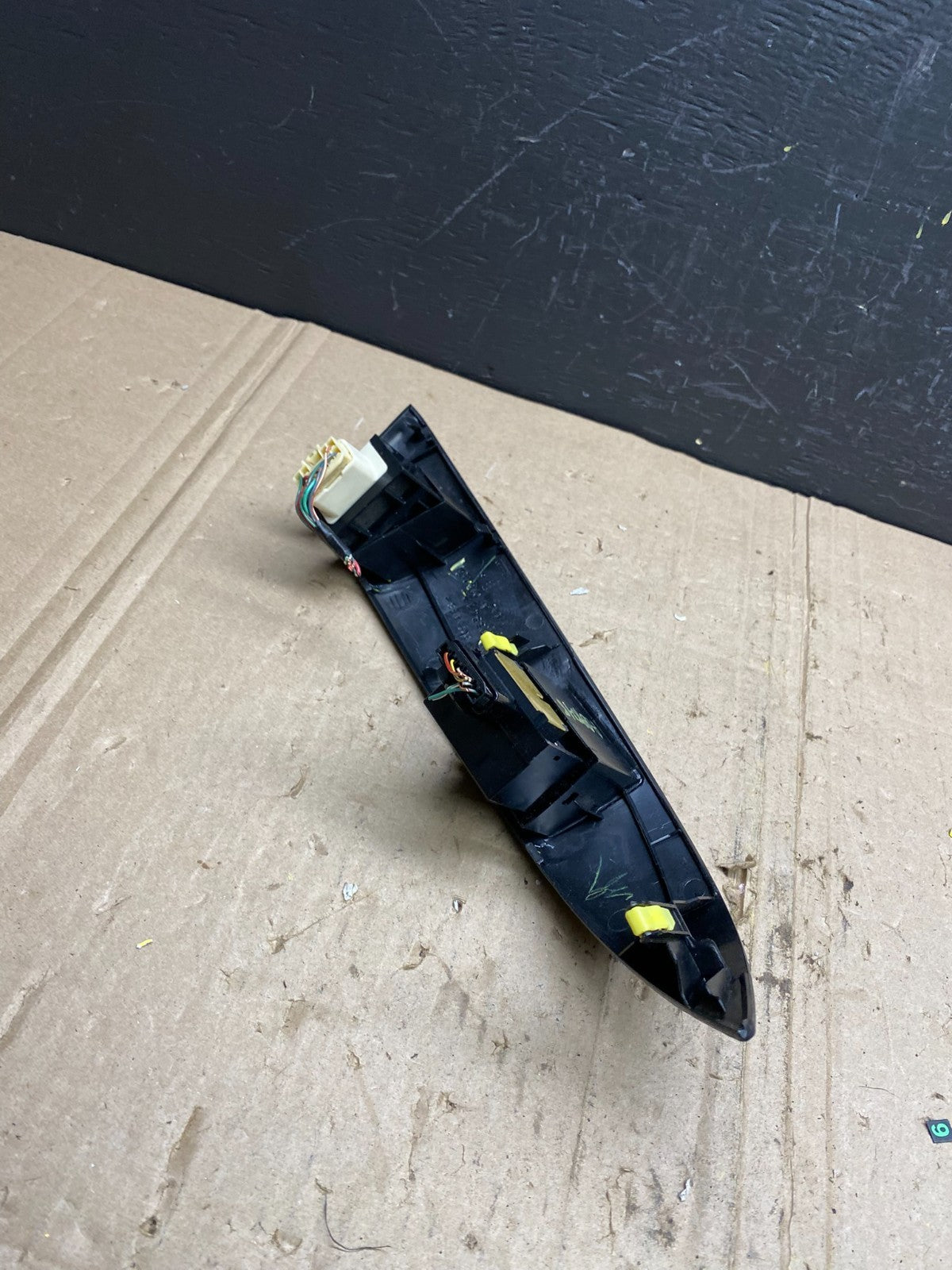2004 to 2010 Toyota Sienna Left Side Climate Switches Bezel Trim OEM AB9048 DG4