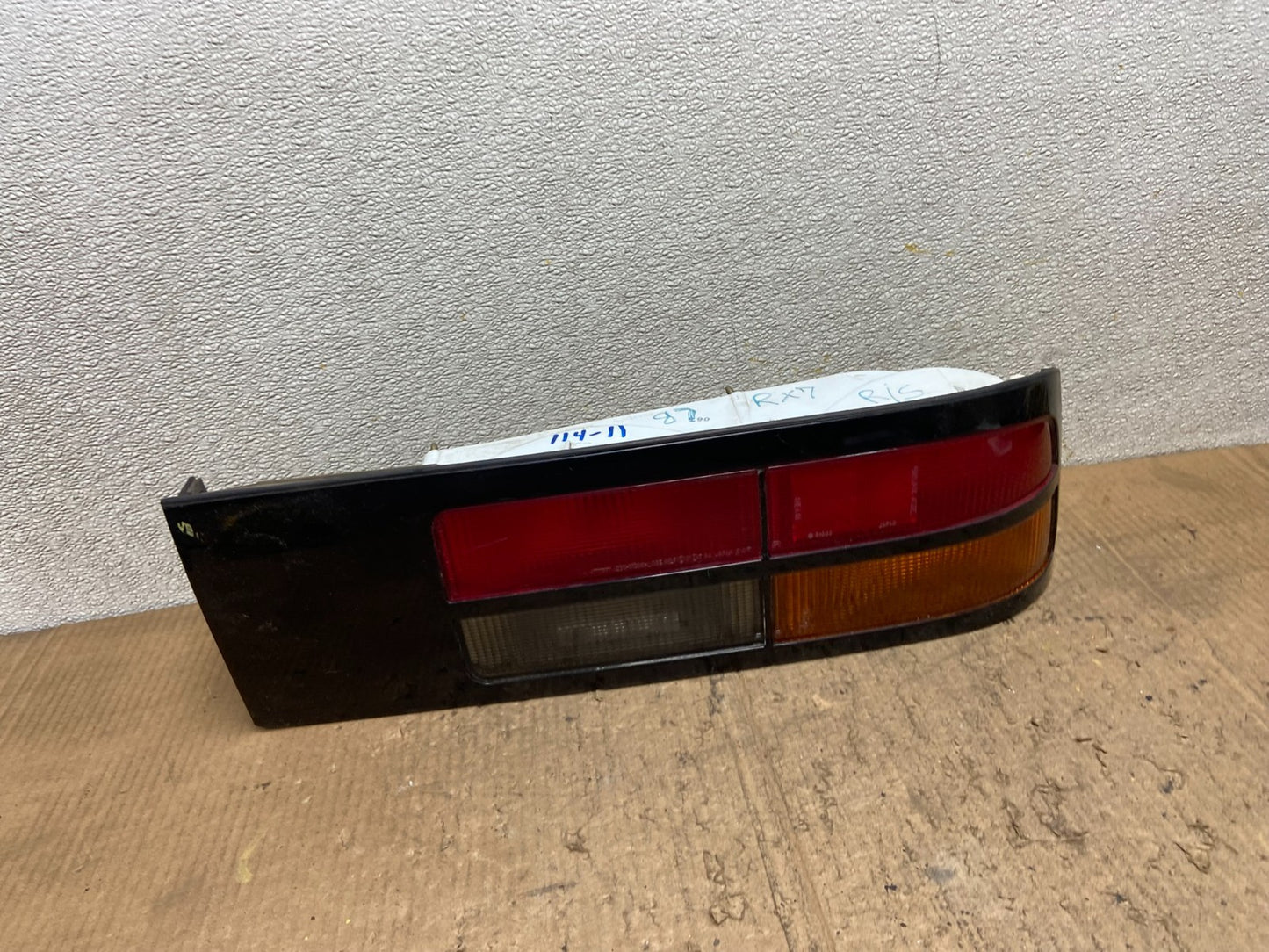 1986 1987 1988 Mazda RX-7 RX7 Right Passenger Rh Side Tail Light aa8588 DG0