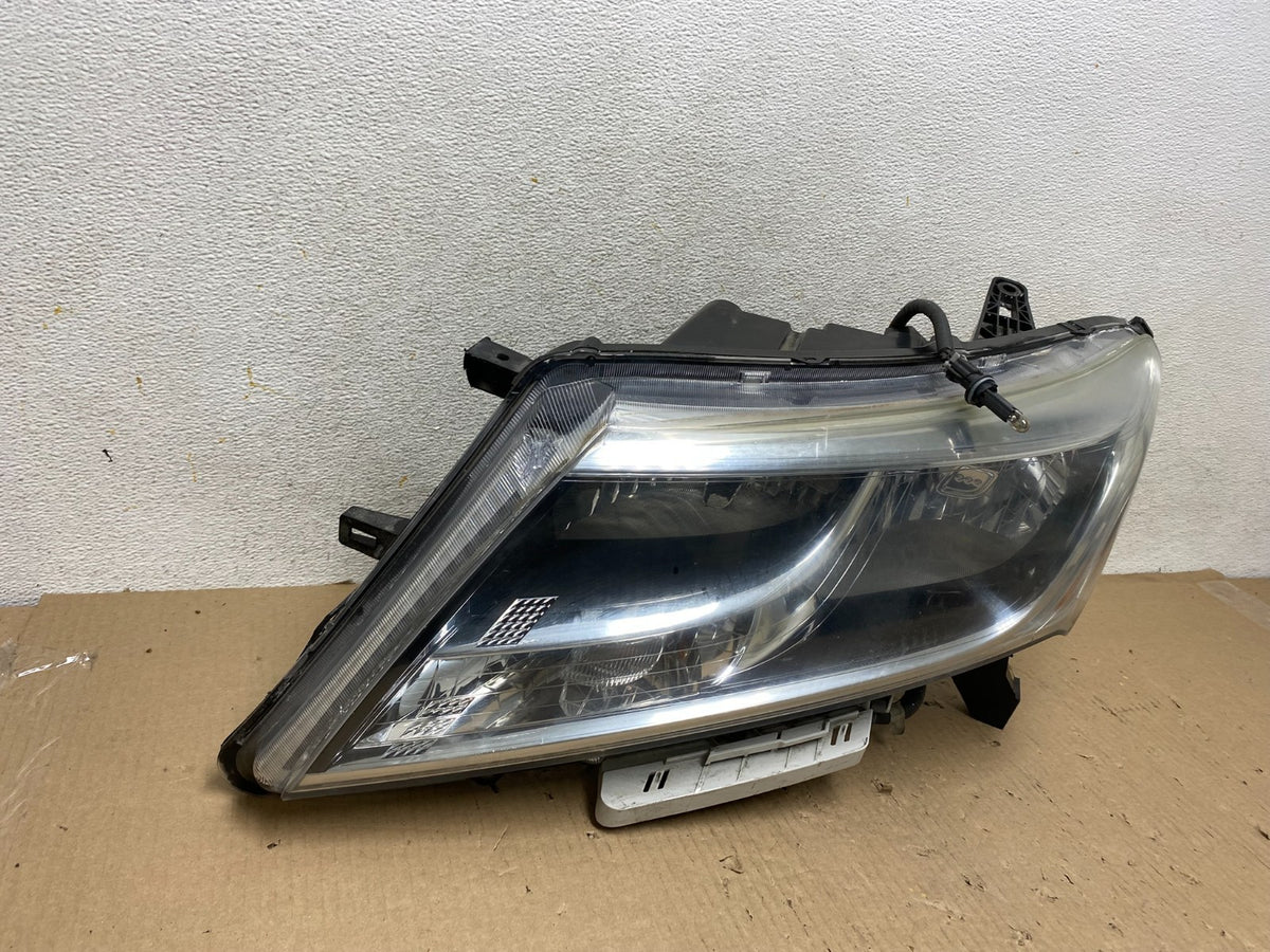 2013 - 2016 Nissan Pathfinder Left Driver LH Side Headlight Halogen AH58481
