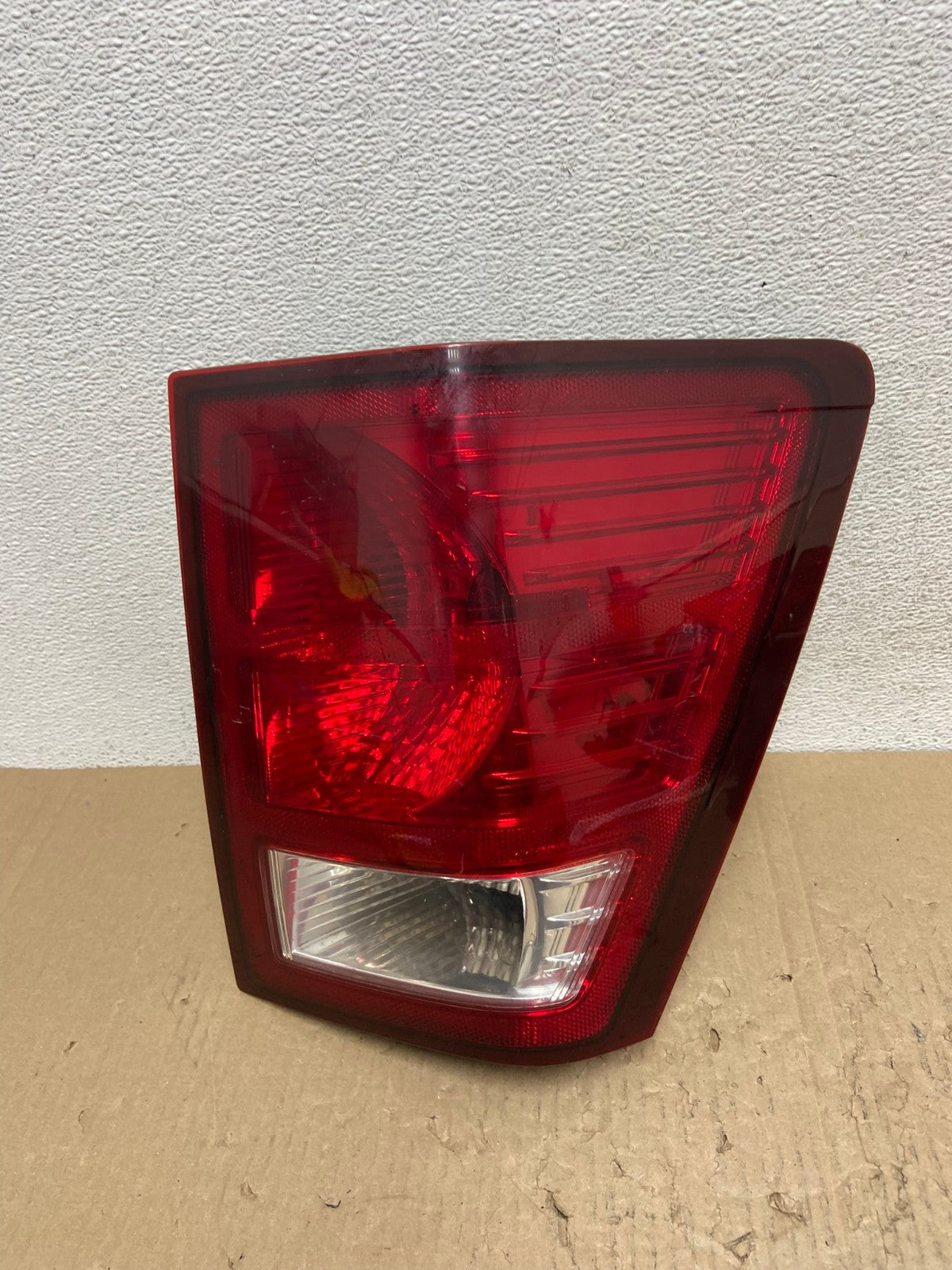 2007 to 2010 Jeep Grand Cherokee Right Passenger Tail Light AF2858 LK0