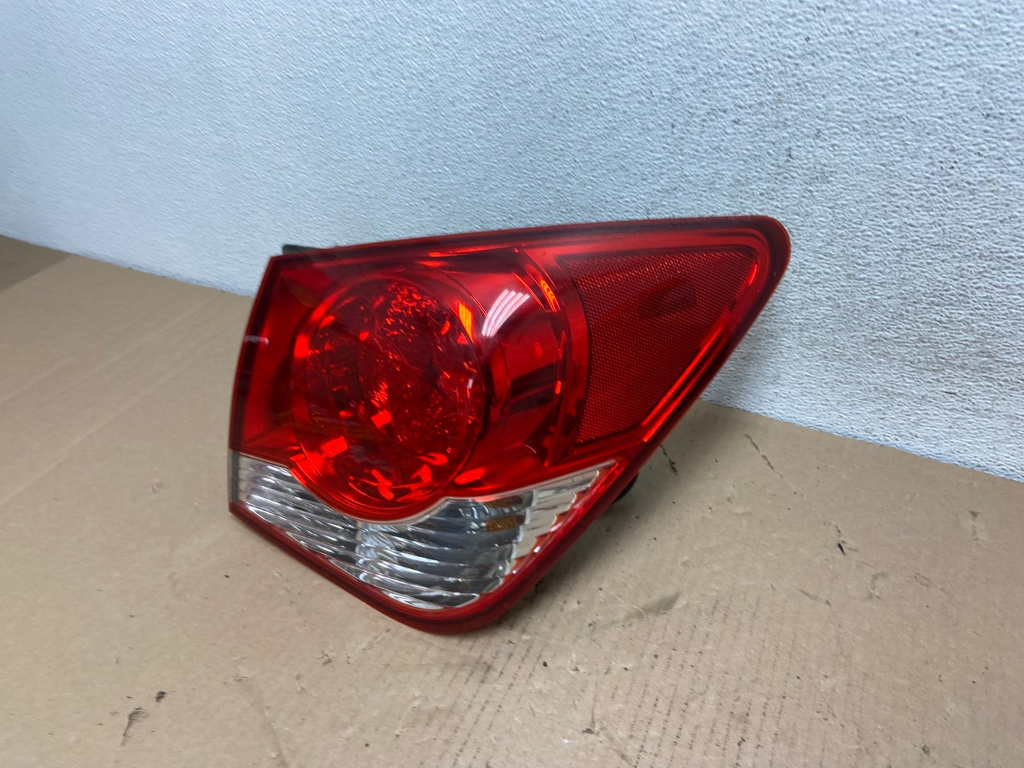 2011 2012 2013 2014 Chevrolet Cruze Right Passinger RH Side Tail Light AF3130 LK1