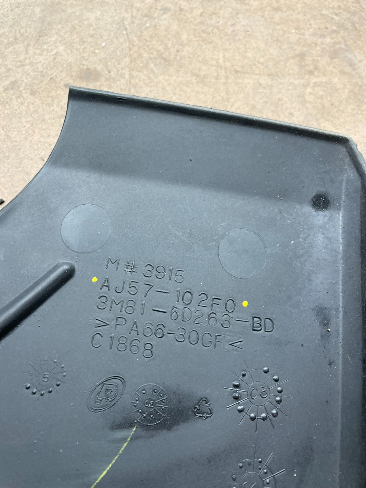 2003 to 2008 Mazda 6 3.0L Engine Cover Top Lid Cover OEM L41516