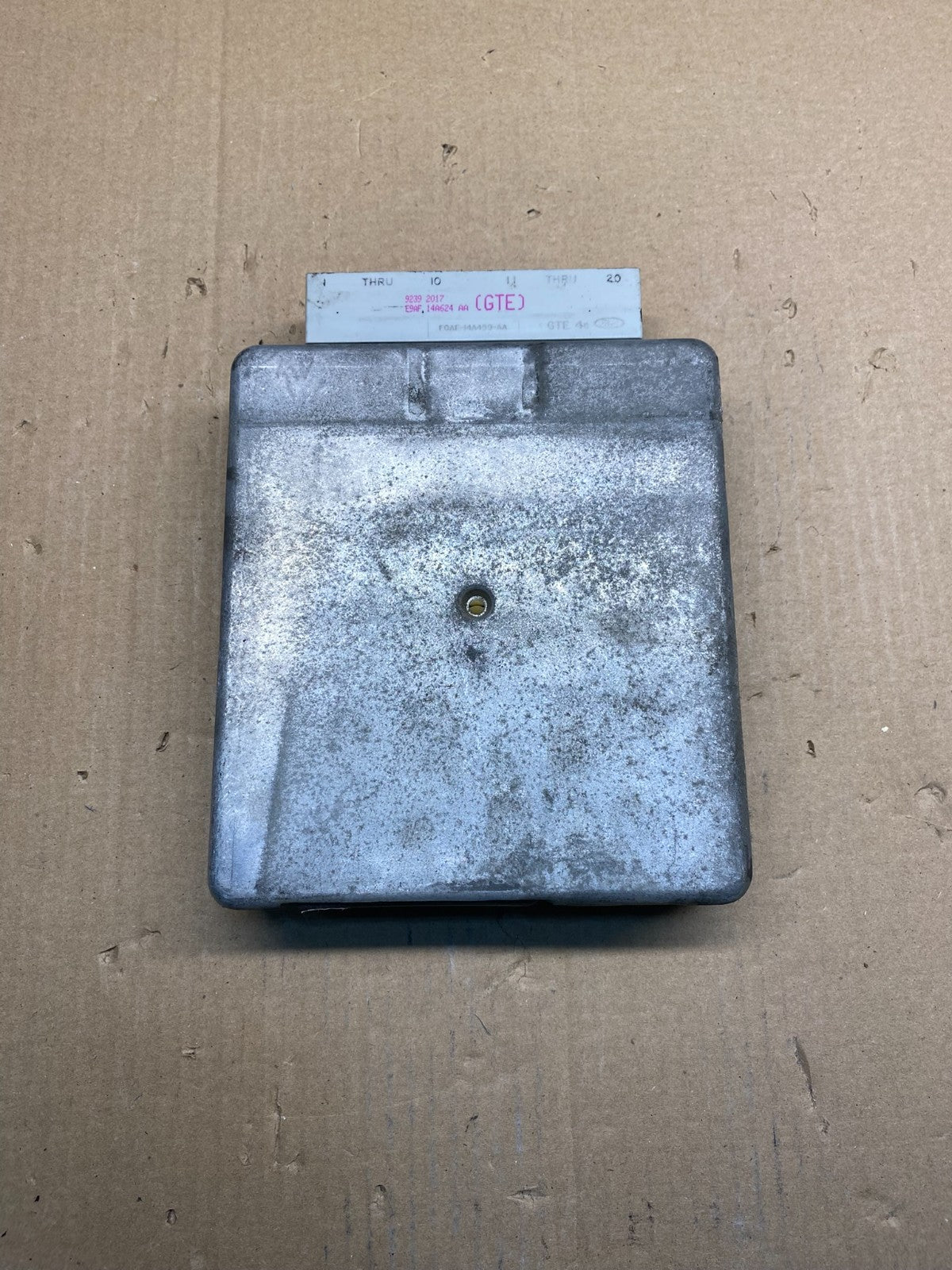 1992 1993 Ford Van E250 E350 7.5L Engine Control Unit ECU ECM Module ah4696 DG0